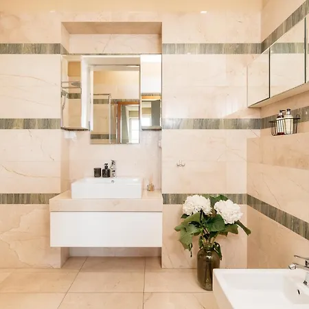 מלון דירות Bogoria - Loftaffair Collection 4*